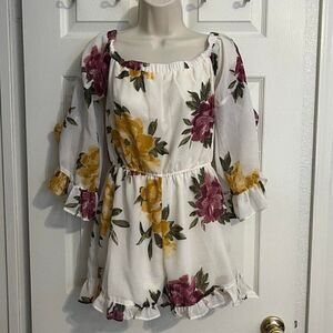 Love Ari Floral Ruffle Off Shoulder Romper Size Medium